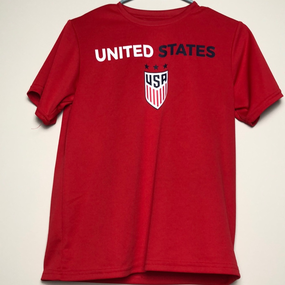 Red uswnt athletic T-shirt